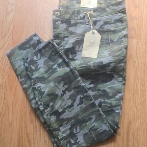 True Craft Green Camouflage Trousers